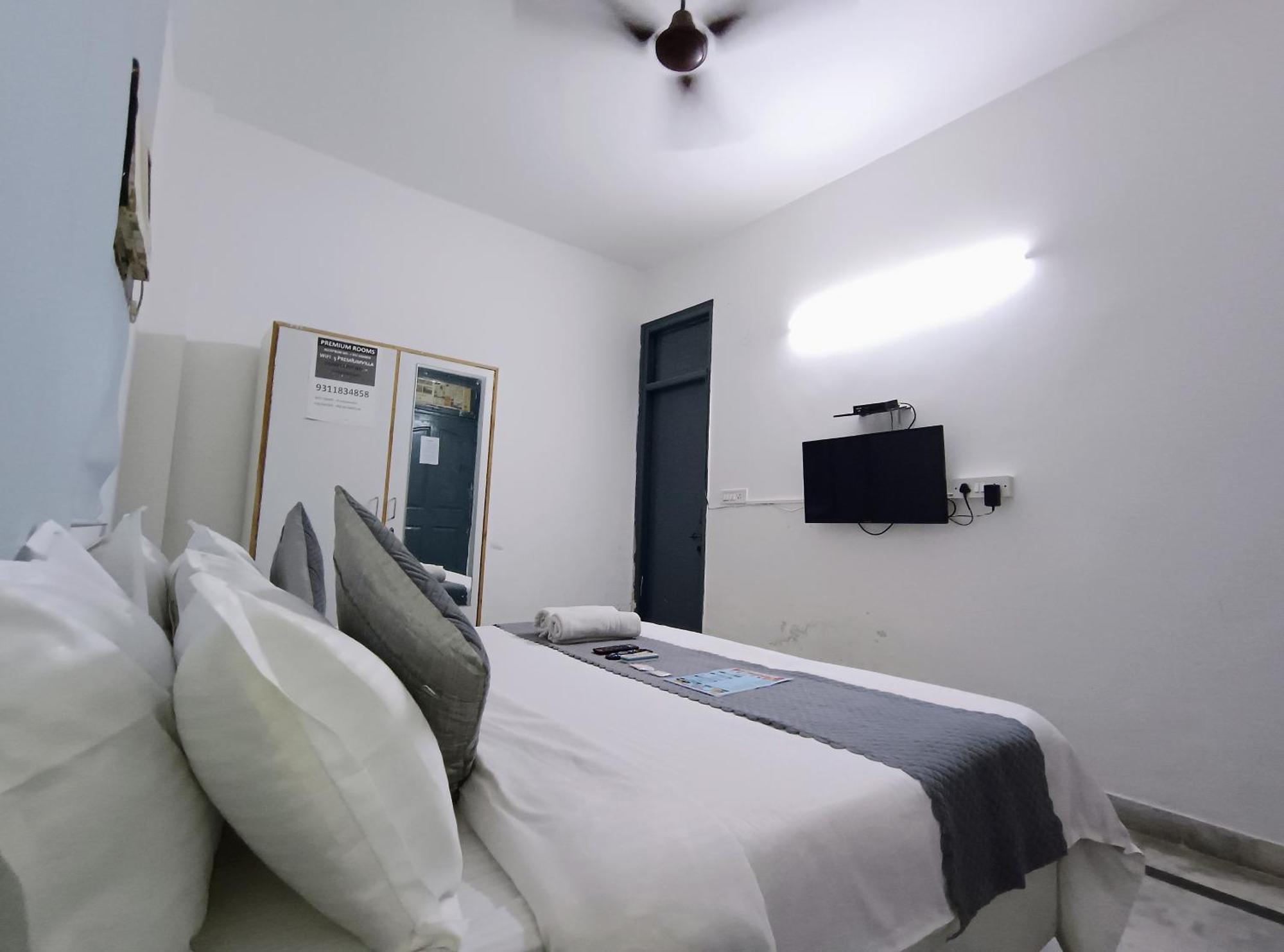 Hotel Hauz Khas Fort View New Delhi Eksteriør billede
