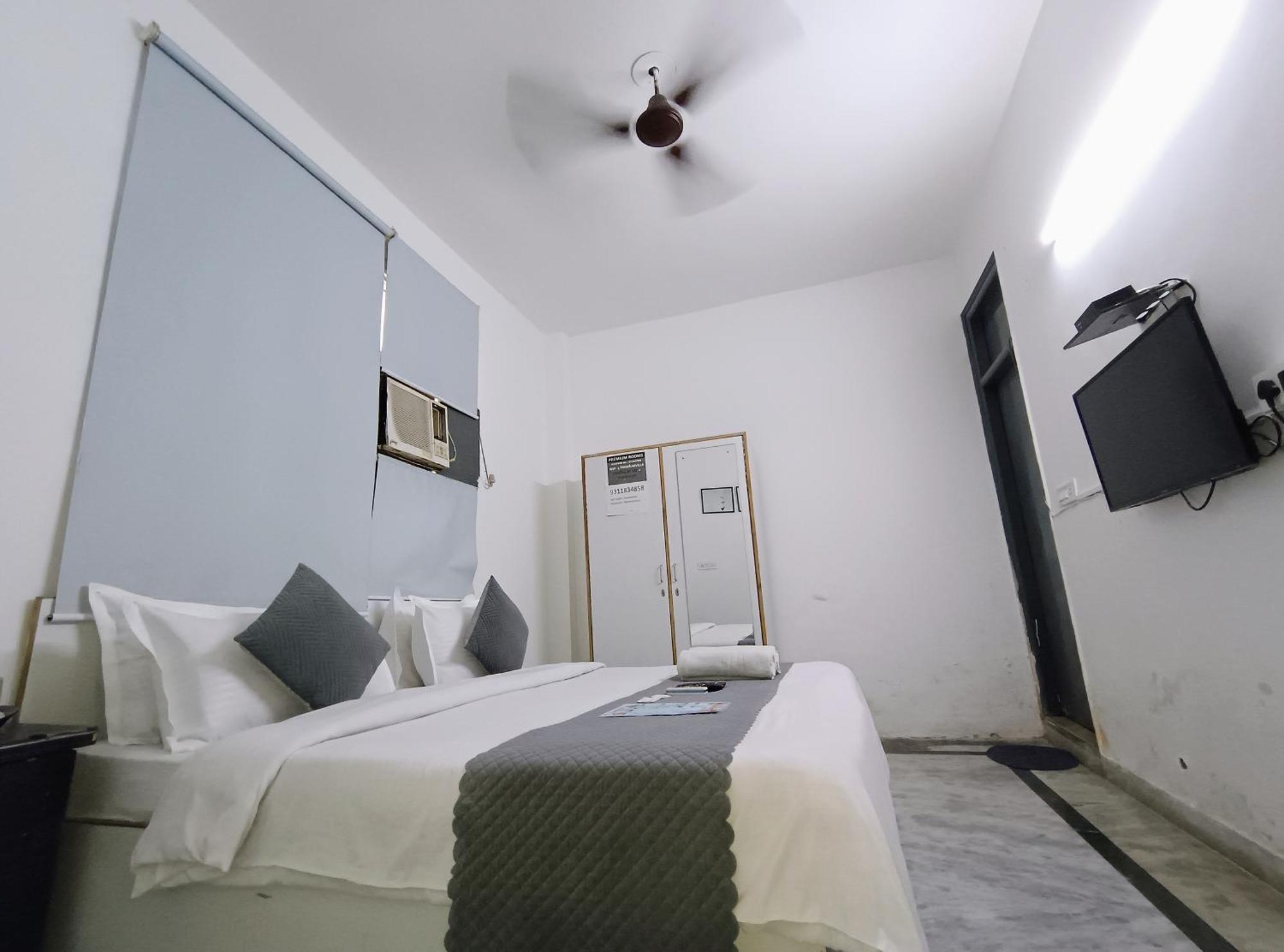 Hotel Hauz Khas Fort View New Delhi Eksteriør billede