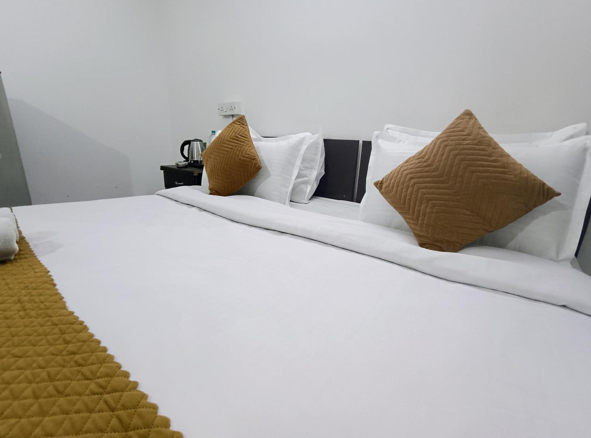 Hotel Hauz Khas Fort View New Delhi Eksteriør billede