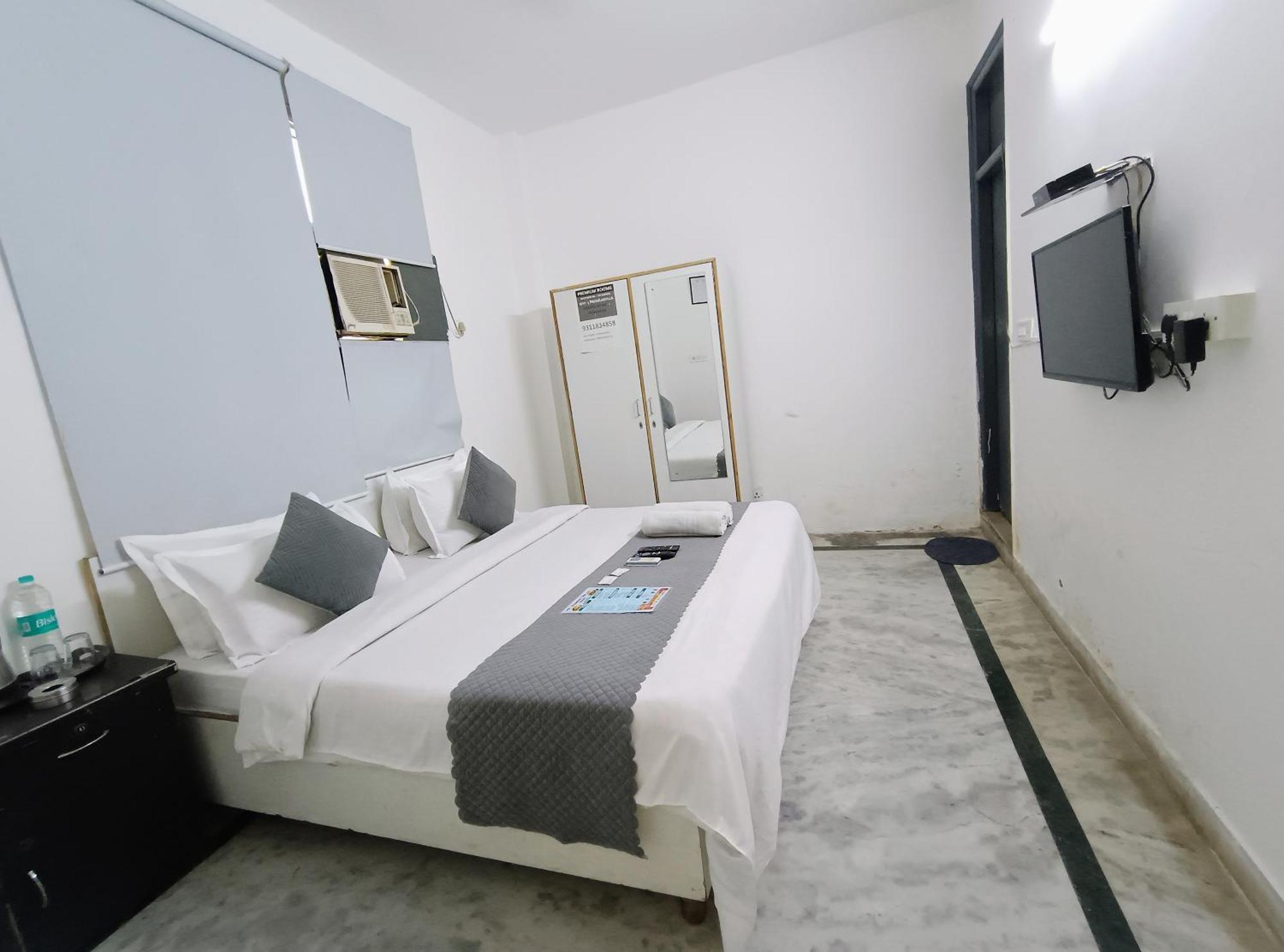 Hotel Hauz Khas Fort View New Delhi Eksteriør billede