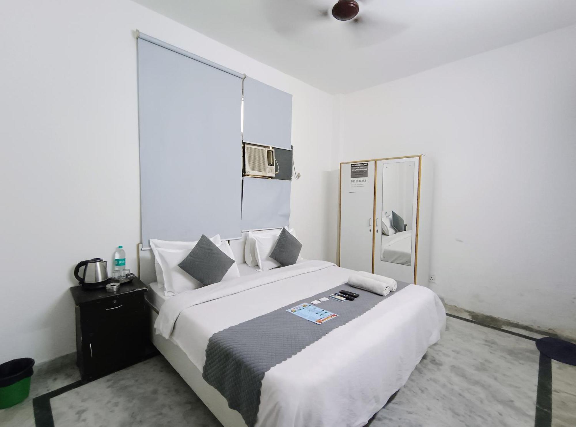 Hotel Hauz Khas Fort View New Delhi Eksteriør billede
