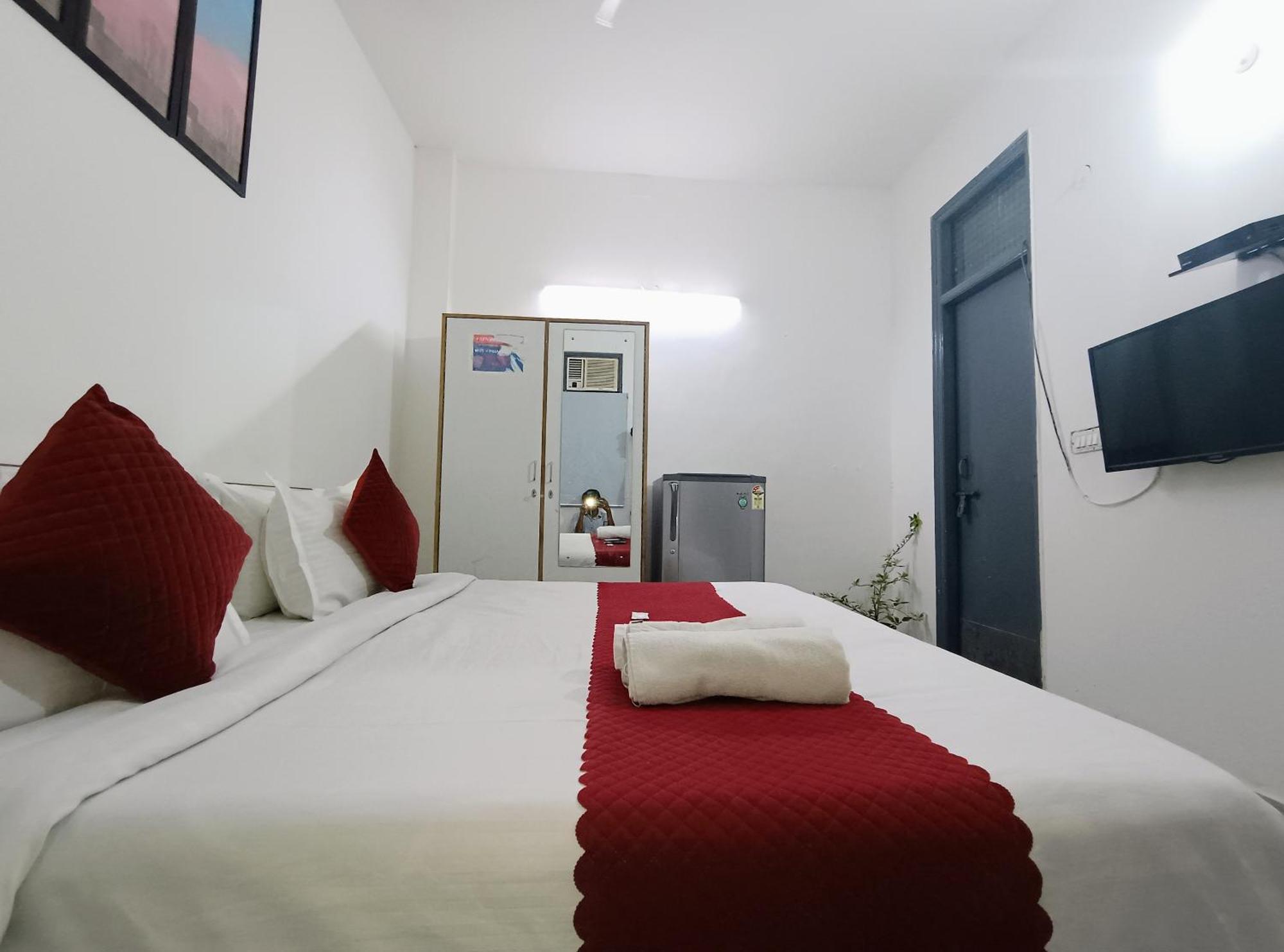 Hotel Hauz Khas Fort View New Delhi Eksteriør billede
