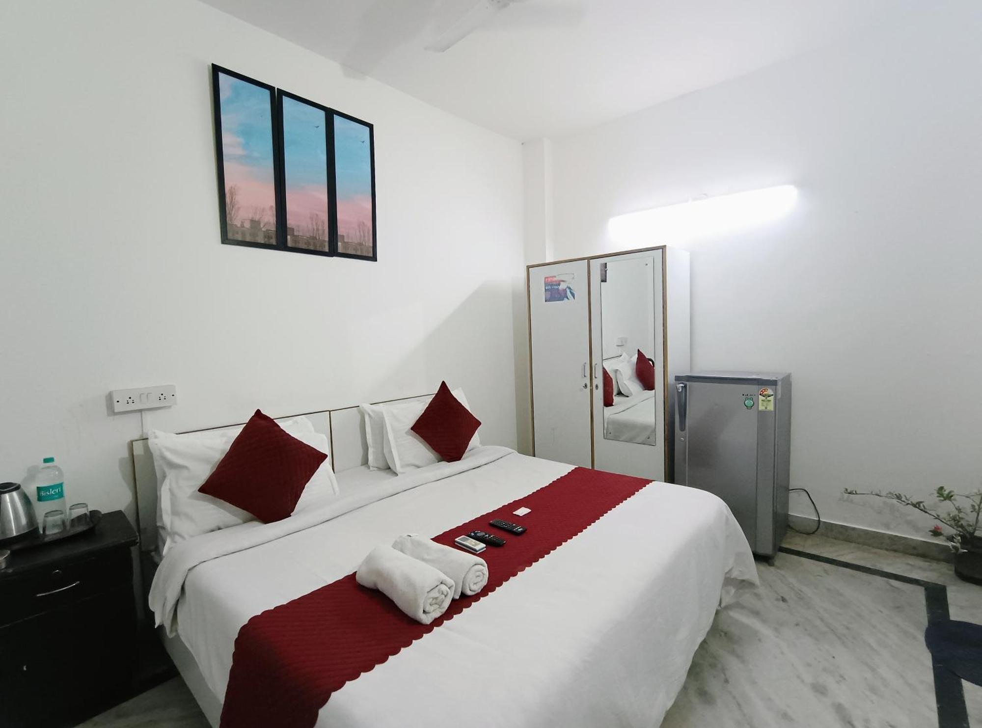 Hotel Hauz Khas Fort View New Delhi Eksteriør billede