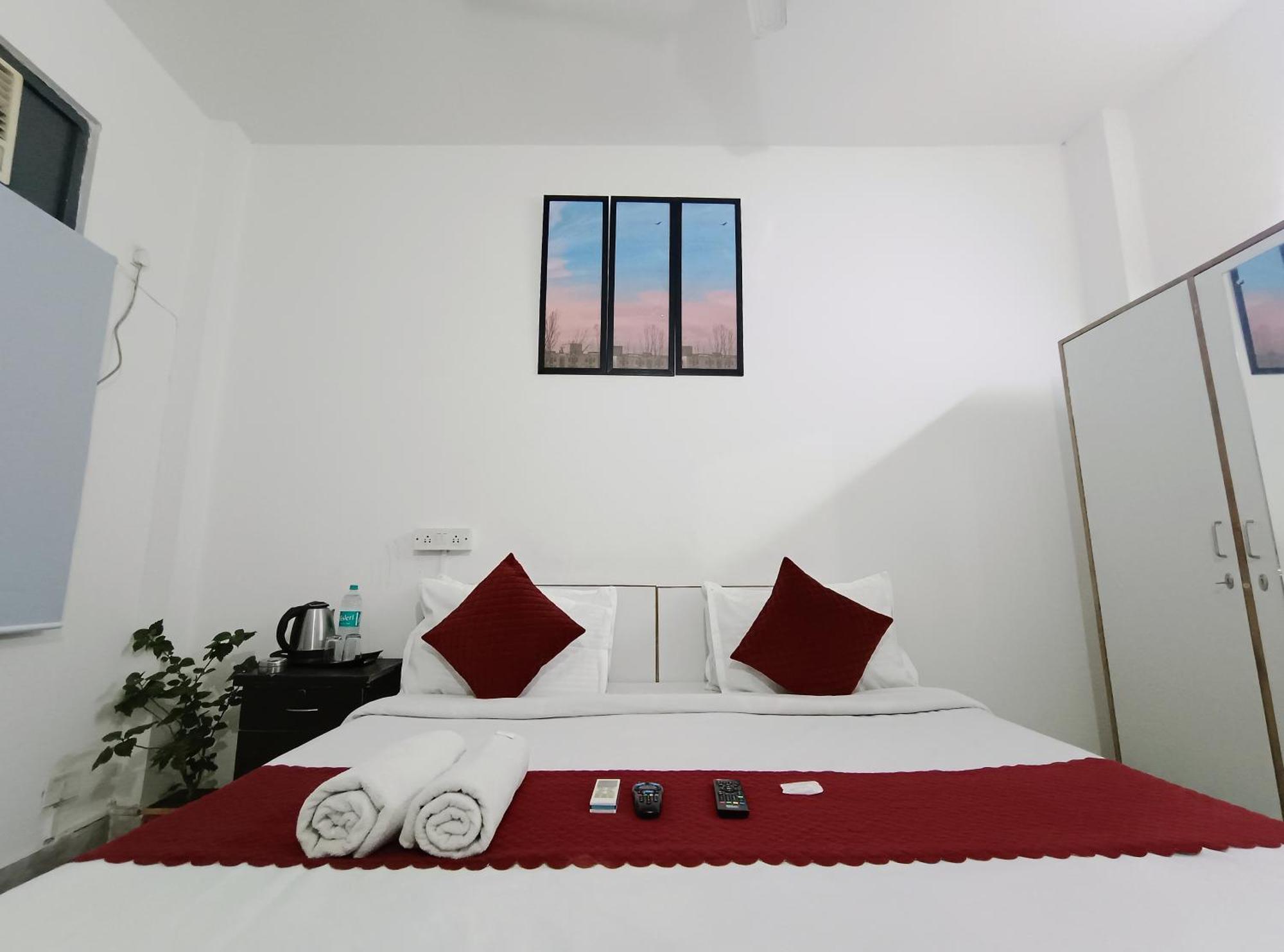 Hotel Hauz Khas Fort View New Delhi Eksteriør billede
