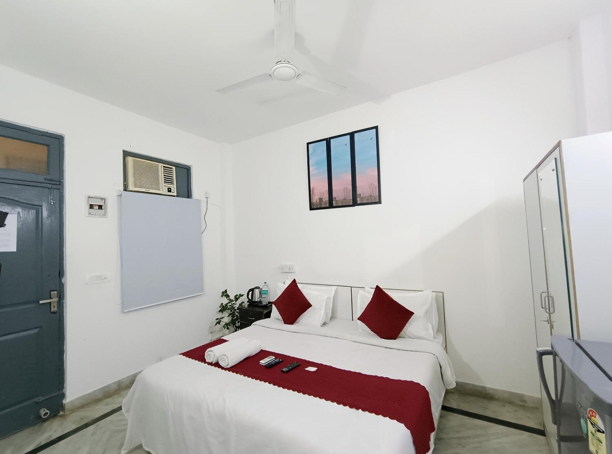 Hotel Hauz Khas Fort View New Delhi Eksteriør billede