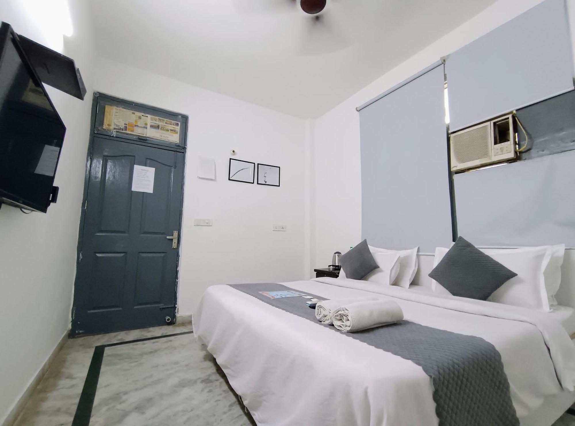 Hotel Hauz Khas Fort View New Delhi Eksteriør billede