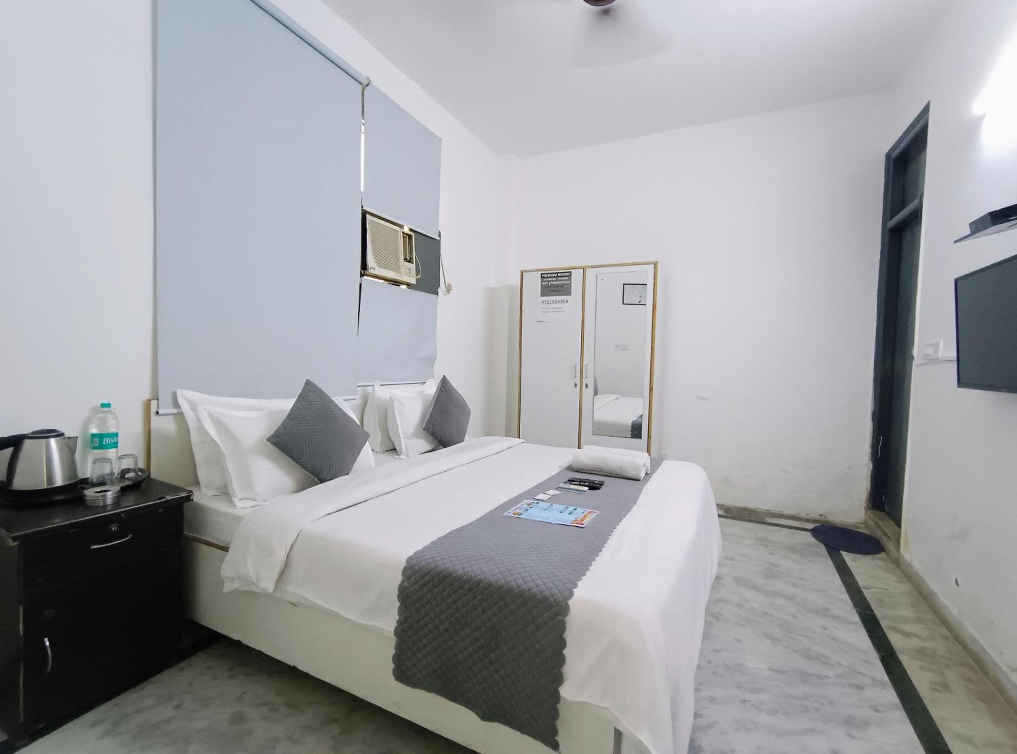 Hotel Hauz Khas Fort View New Delhi Eksteriør billede